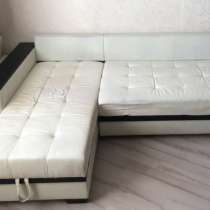 Продам 2 угловых дивана, обивка экокожа, в Видном