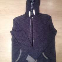 Толстовка утепленная р.13-14 (до 170), в Москве