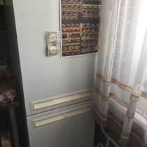 Продам холодильник все очень хорошо работает, в Тольятти