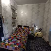Срочно продаётся 4-комнатная квартира в итальянском дворе, в г.Тбилиси