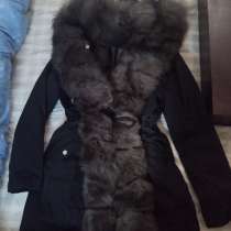 Продается чёрная парка с искусственным мехом, в г.Ереван