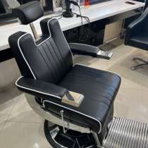 Барберское кресло, в Москве