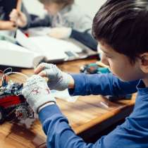 Приглашаем детей на курсы обучения робототехники Ардуино, в г.Луганск