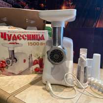 Продам электромясорубку с соковыжималкой, в Серове