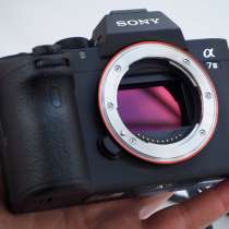 Sony a7 3 без объектива. В комплекте аккумулятор и коробка, в Тюмени