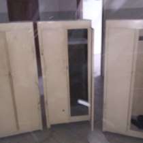 Продам шкафы (кабинки) металлические 2х створчатые,под замок, в Иркутске
