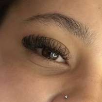 Наращивание ресниц (модель), в Бердске
