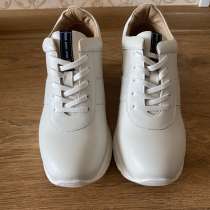 Кроссовки женские Berg / 36 размер, в Перми