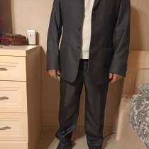 Костюм классический мужской 50 размер. В хорошем состоянии, в Бердске