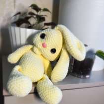 Вязаная плюшевая игрушка зайка, в Москве