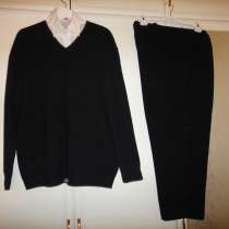Комплект черный, шерстяной: свитер и брюки 60р, в Санкт-Петербурге