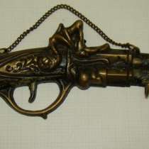 Вешалка для ключей винтажная Пистолет (W334), в Москве