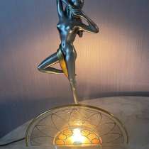 Статуэтка, в Санкт-Петербурге