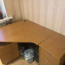 Продам угловой стол, в Новосибирске