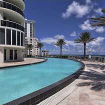 Апартамент в роскошном здании на берегу океана, в г.Майами