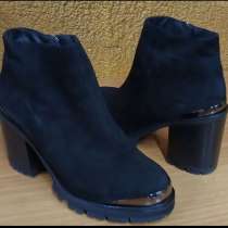 Ботинки зимние р39, в Москве