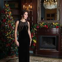 Чёрное бархатное платье с цепями от KUTUZOV, в Санкт-Петербурге