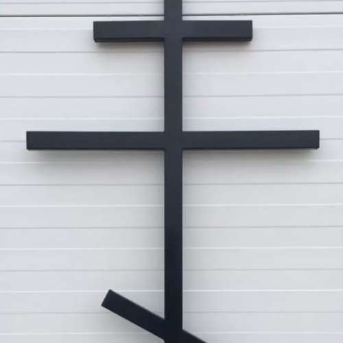 Кресты на кладбище металлические фото