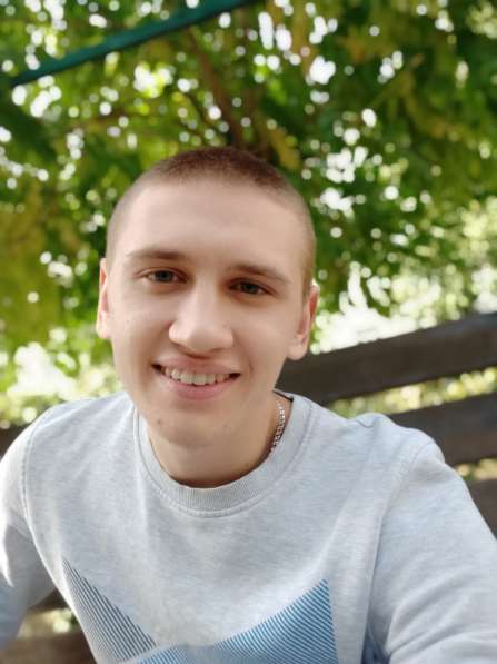 Андрей, 19 лет, хочет познакомиться – Ищу девушку 18-28 лет