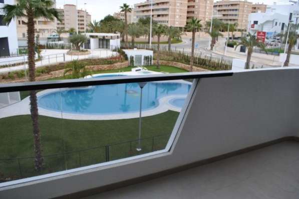 Недвижимость в Испании, Квартиры в Лос Ареналес дель Соль в фото 5