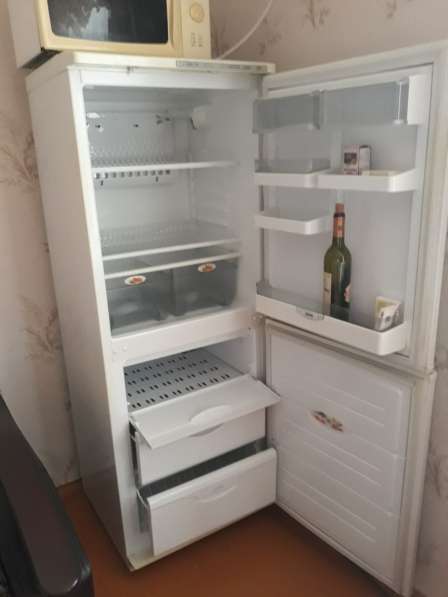 Продам холодильник в Саратове