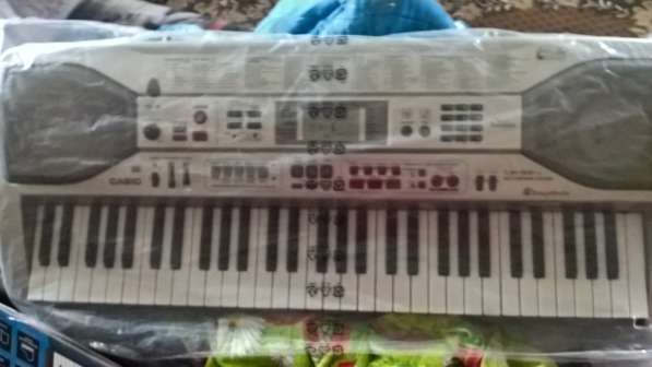 Продам музыкальный синтезатор