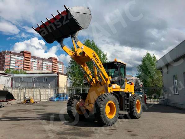 Фронтальный погрузчик Frontal 250 в Белово фото 3