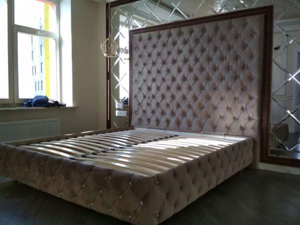 Кровати-подиумы, кровати с каретной стяжкой под Заказ в Екатеринбурге фото 5