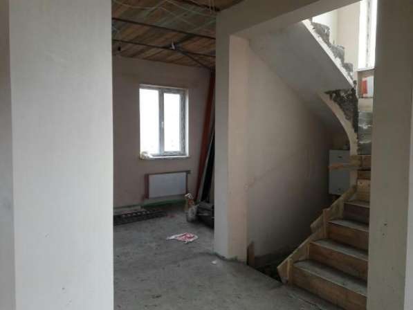 Двух этажный дом Первый переулок Кондинского Киевский район в фото 3