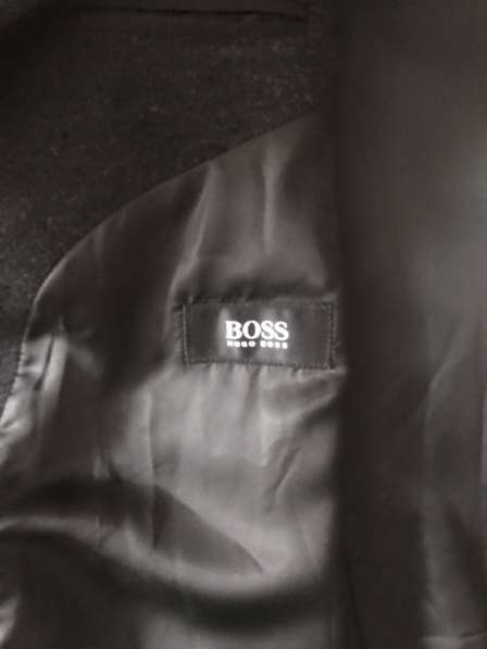 Пальто Boss original размер XL 50-52 в Калуге