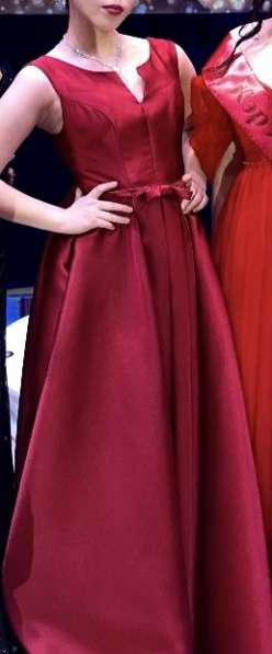 Вечернее платье