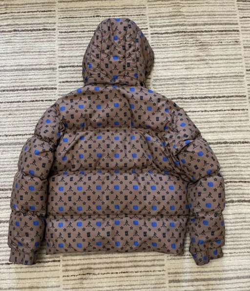 Пуховик в Москве