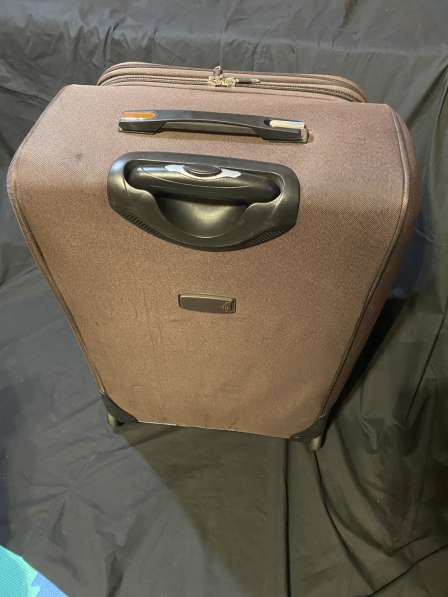 Дорожный чемодан на колесах в Санкт-Петербурге фото 4