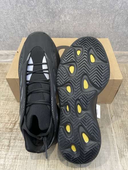 Кроссовки adidas Yeezy мужские в фото 7