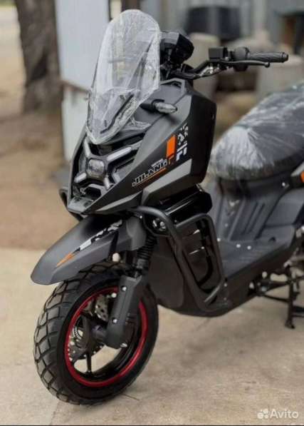 Инжекторный скутер TANK X 150cc (49) в Москве фото 3