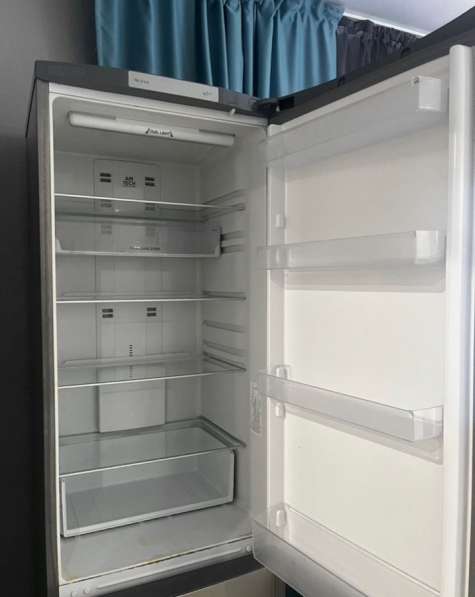 Холодильник Hotpoint Ariston в Краснодаре фото 5