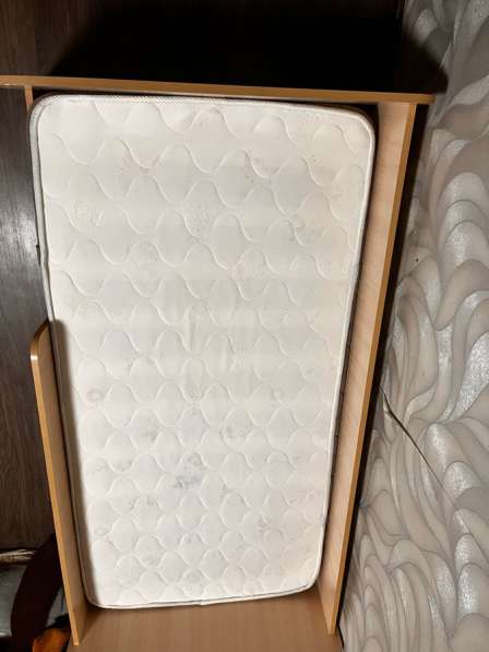 Кровать односпальная