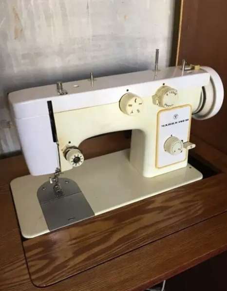 Ремонт настройка швейных машинок и оверлоков в Симферополе фото 9