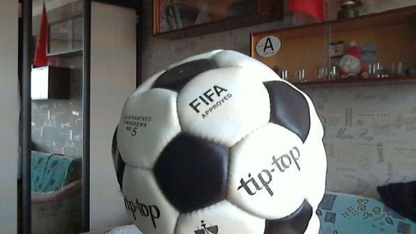 Продам 76 год венгрия футбольный мяч в Майкопе фото 3