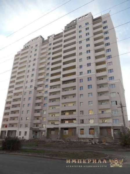 Продам трехкомнатную квартиру в г.Самара.Жилая площадь 96,78 кв.м.Дом кирпичный.Есть Балкон. в Самаре