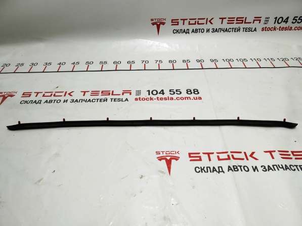 З/ч Тесла. Уплотнитель капота передний резиновый Tesla model