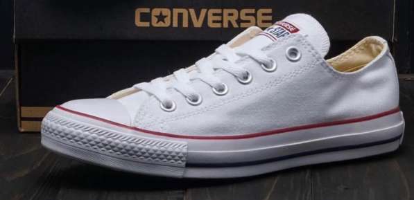 Низкие белые Converse в фото 4