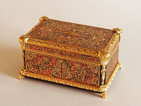 Шкатулка в стиле Буль