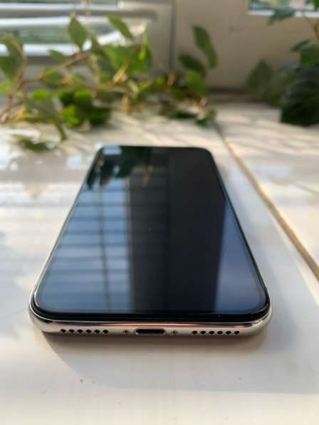 Продаю iPhone X 256Gb Silver в Москве фото 5