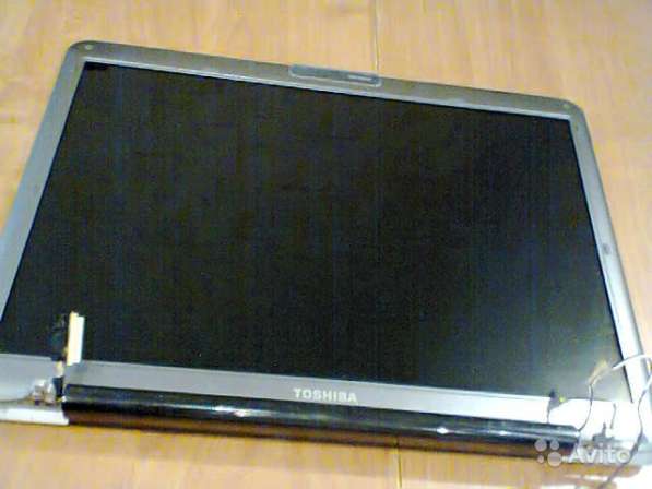 Toshiba Satellite A200 рамка матрицы в Москве фото 15
