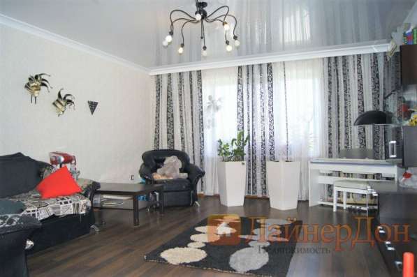 Продам трехкомнатную квартиру в Ростов-на-Дону.Жилая площадь 105 кв.м.Этаж 10.Есть Балкон.