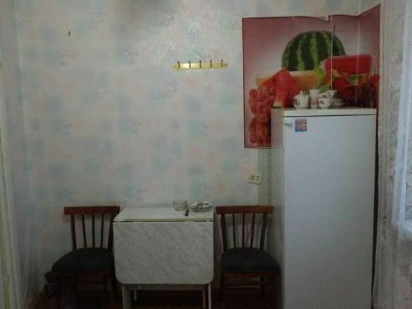 Сдаю комнату в коммуналке есть диван, стол, телевизор в Казани фото 6
