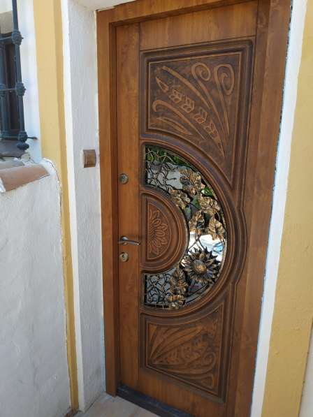 Окна и двери ПВХ, безрамное остекление, двери входные в фото 3