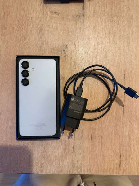 Samsung s25 8/256 sim+esim в Санкт-Петербурге