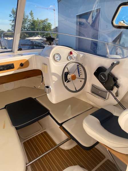 Катер Quicksilver Pilothouse 580 в Уфе фото 13